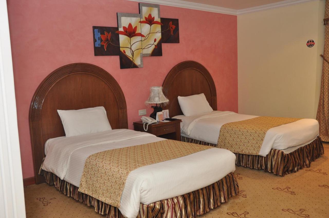 Hotel Di-Palace Riyad Extérieur photo