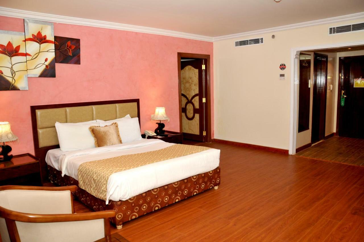 Hotel Di-Palace Riyad Extérieur photo