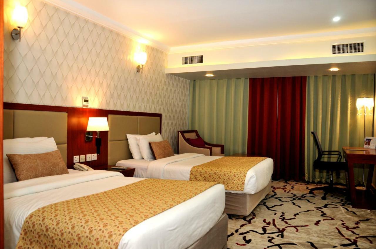 Hotel Di-Palace Riyad Extérieur photo